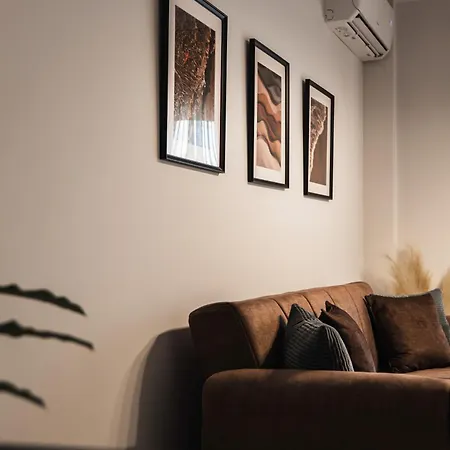 Cleo Seaside Apartment Nea Moudania