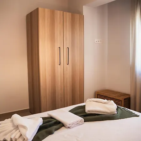 Cleo Seaside Apartment *